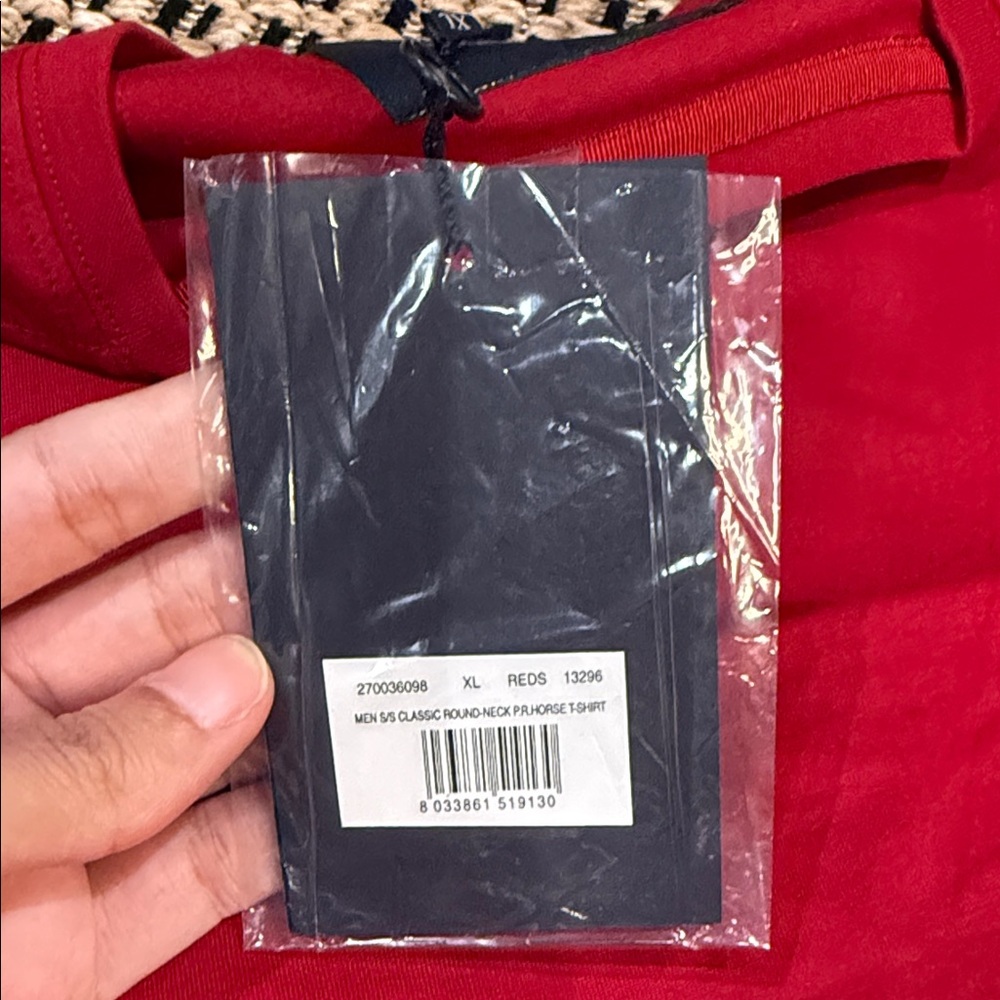 NWT: Ferrari Classic Red Short Sleeve Tee - Picture 8 of 9